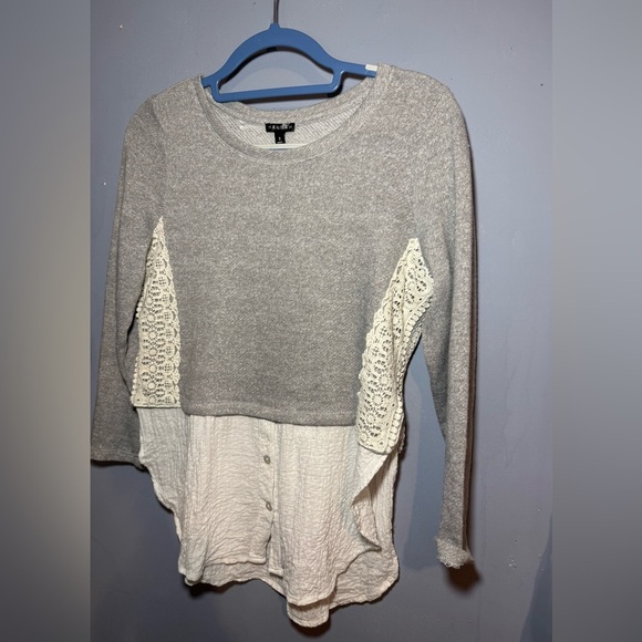 Hannah Gray and Cream Asymmetrical Crop Blouse - Picture 2 of 5